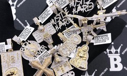 Hip Hop Jewelry: Breaking Down the Symbols and Meanings
