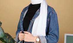 Stay Fashionable and Comfortable with Rayon Scarves