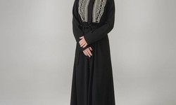 Can Tucked Abayas Be Worn for Everyday Occasions?