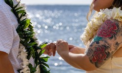 From Sunrise to Sunset: Capturing Your Love Story with Honolulu Elopement Photography