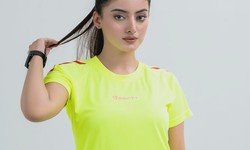 Women's Gym Tees: The Perfect Blend of Fashion and Function