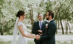 Selecting the best Calgary Wedding Photographer for your wedding