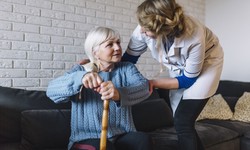 Comparing Assisted Living and Home Care: Exploring the Differences