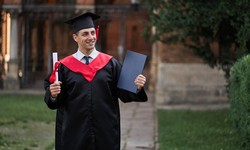 Unveiling the Dangers of Purchasing Fake Degrees Online