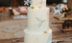 LILA Cake Shop: Creating Lifelike Buttercream Flowers for Stunning Cakes