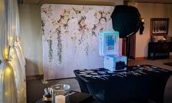 Factors to Consider While Renting a Photo Booth