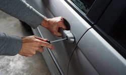 4 Rescue tips if you have locked your keys inside the car