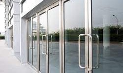 How to Choose the Right Security Glass for Your Business