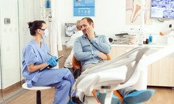 Emergency Dentist: How Do They Respond to Gum Disease Cases?