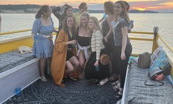 Party on the Water: Selecting the Best Boat for Your Hampton Bays Bachelorette Party Adventure