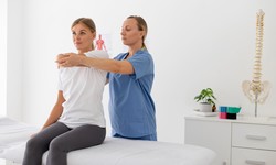 Mastering Shoulder Pain: Insider Tips from Top Physical Therapy Professionals