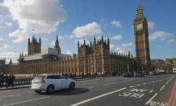 Exploring Luxury Shopping Destinations in London with Airportmove Chauffeurs
