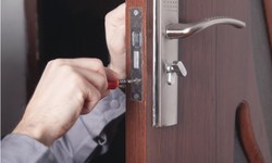 Locked Out? Who to Call for Emergency Locksmith Service in Denver Colorado?