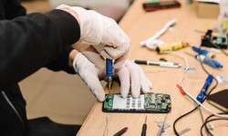 Expert iPhone Repair Services in Dubai: Software Updates and Restorations