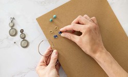 How to Pack Jewelry for Moving in 4 Easy Steps
