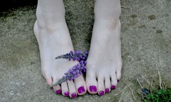 How To Capture Aesthetic Feet Photos of Teen Young Girls