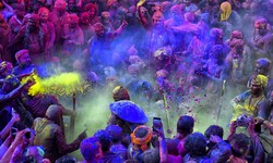 Best Places to Celebrate Holi in Delhi