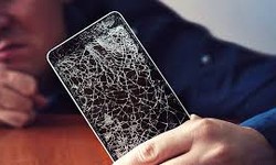 Can you fix a cracked phone screen?