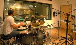 A Beginner's Checklist for Starting Drum Lessons Successfully