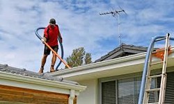 The Importance of Gutter Cleaner Services in Canada