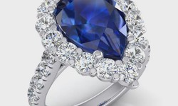 The Enchanting Natural Sapphire Ring That Elevates Everyday Glamour