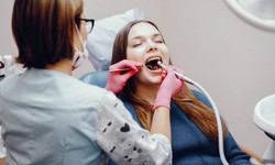 Transform Your Smile: The Role of a Cosmetic Dentist