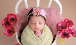 How old should a baby be at their newborn baby photoshoot?