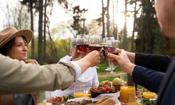 7 Compelling Reasons to Visit Your Vineyard for a Wine Tasting
