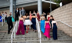 Rock Your Prom Night and Formal Outfits with These Inspo