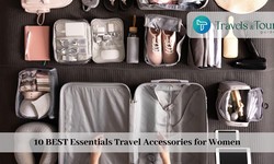 10 BEST Essentials Travel Accessories for Women