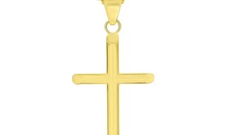 Choosing the Right Gold Cross Necklace for Your Personal Style