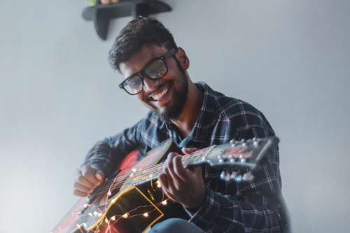 Master Musical Instruments Easily With Color-Coded Music Learning System!