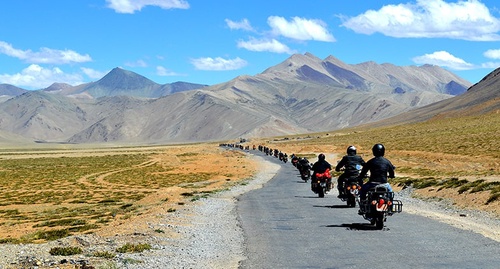 Planning a Manali to Leh Ladakh Biking Trip: An Itinerary Guide