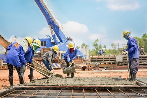 The Role of a Commercial Construction Company in Building Successful Businesses