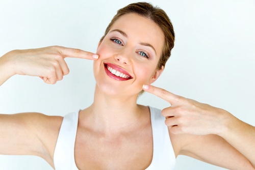 7 Essential Teeth Whitening Tips for A Perfect Smile