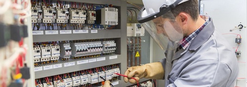 Why Do You Need A Professional Electrician For Circuit Breaker Replacement?