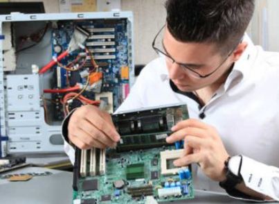 Laptop Repair Service Dubai, UAE: Keeping Your Device Running Smoothly