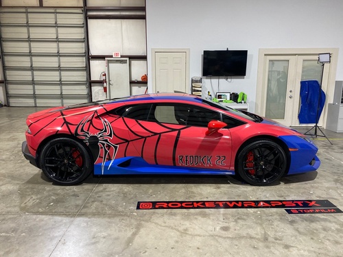 Tips to Choose the Right Custom Wrap for Your Vehicle