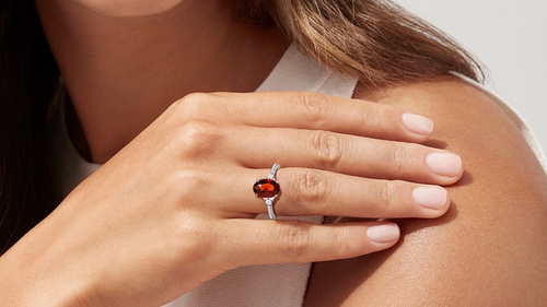 How to Choose the Perfect Hessonite Garnet Ring for Your Personality and Style