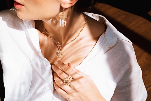 The Sparkling Charm of Affordable Jewelry: Embracing Elegance on a Budget