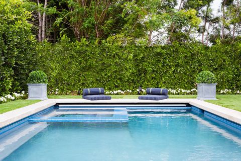 Understanding the Cost to Replaster a Swimming Pool