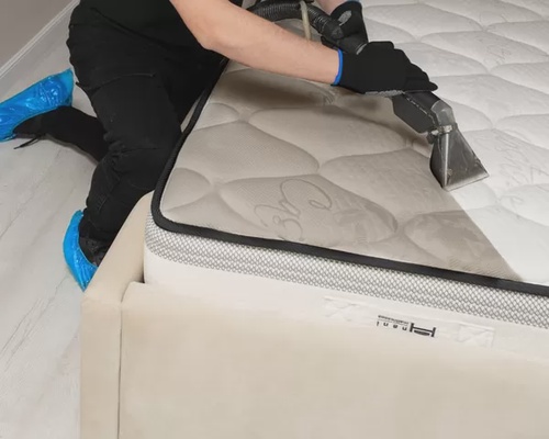 Protecting Your Investment: Why Hiring Professionals for Mattress Cleaning is Worth it