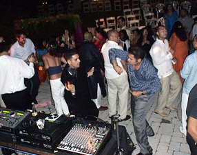 Tips And Tricks That'll Aid In The Best Indian DJ Hire