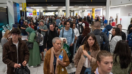 UK flight disruption will take ‘days’ to fix after technical glitch causes travel chaos