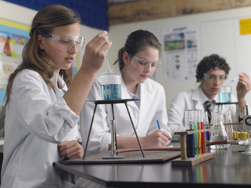 Science Tutor UK: A Guide to Excelling in Science Education