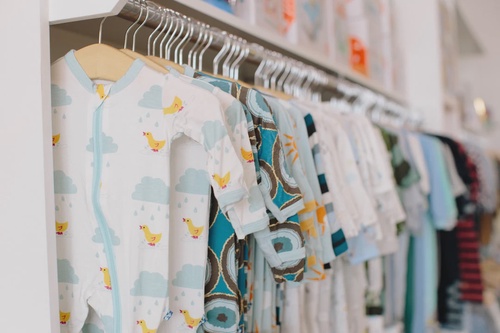 Organizing Baby Clothes: 10 Effortless Tips for Busy Parents