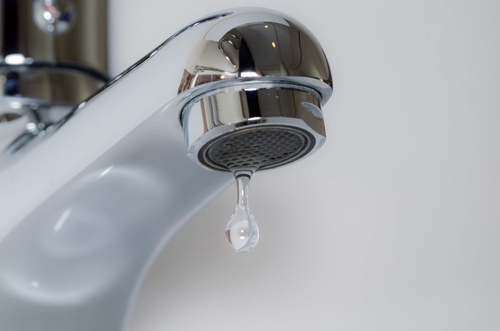 What are the different types of plumbing services available in Lake Forest?
