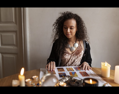 Your Ultimate Guide to the Best Psychic Reading Apps of 2023
