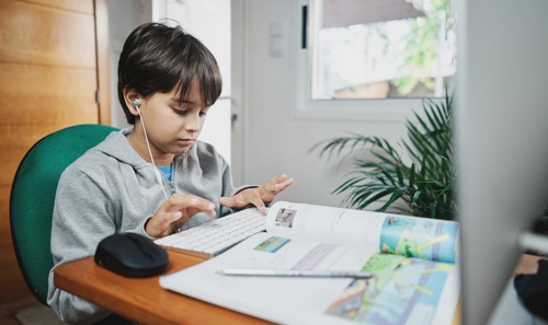 Maximizing Distance Learning for Preschoolers: 7 Essential Tips
