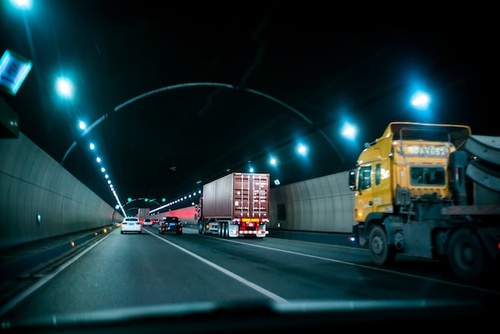 Truckers and Sleep: Strategies for a Restful Night on the Road